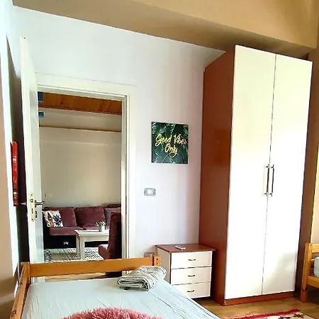 Seasons 3 Apartment Golem (Tirana)