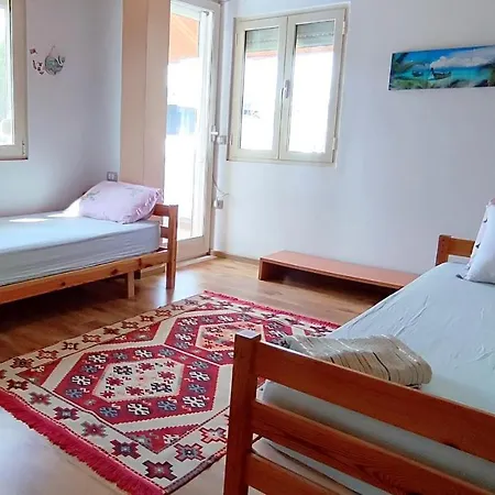 Apartament Seasons 3 Golem (Tirana)